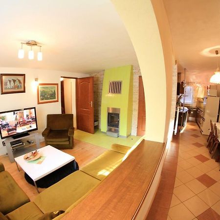 Apartmanovy Dom Cottage Liptovsky Jan Bagian luar foto