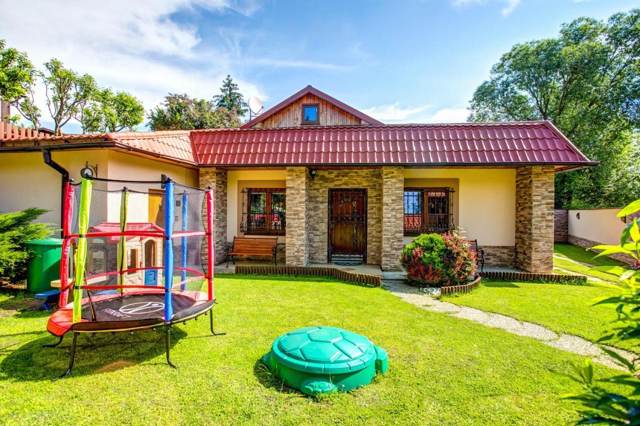 Apartmanovy Dom Cottage Liptovsky Jan Bagian luar foto